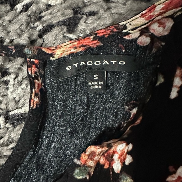 Staccato Floral Tank Top - Black and Coral - Picture 3 of 3